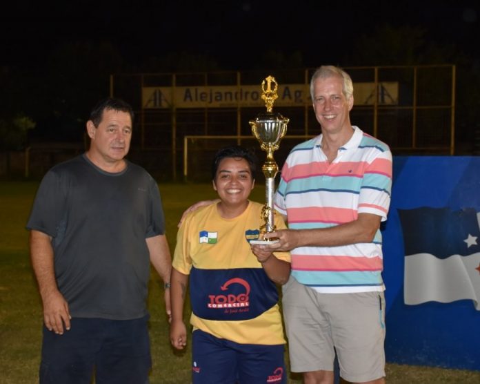 Lee más sobre el artículo Defensores de La Costa ganó el torneo de futbol femenino “140° Aniversario”