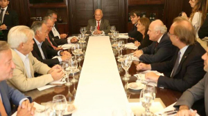 Lee más sobre el artículo Lifschitz se reunió con la Unión Industrial Argentina