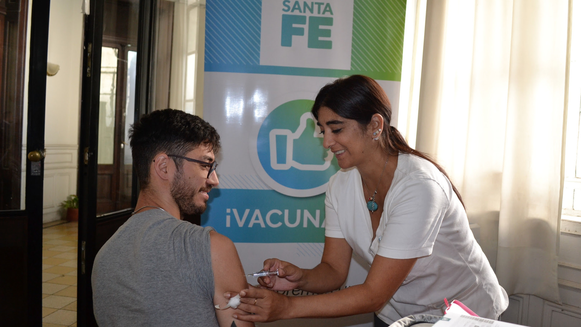Lee más sobre el artículo Comienza la campaña de vacunación contra la gripe en Santa Fe