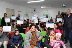 Lee más sobre el artículo Reconocieron a egresados de los cursos dictados en el Punto Digital