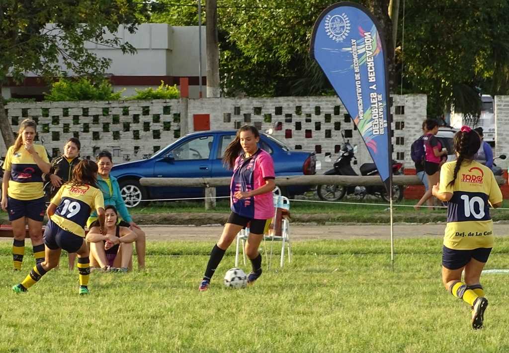 Lee más sobre el artículo Escuela de Fútbol Infanto – Juvenil Femenino