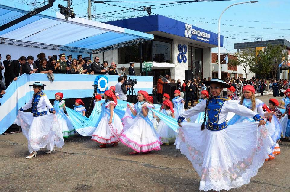 Lee más sobre el artículo Este martes reconquista vive el 9 de julio con su tradicional desfile cívico militar
