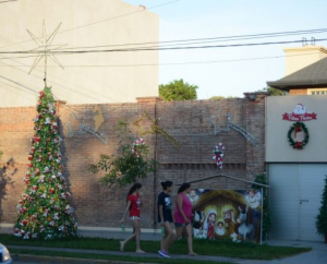 Lee más sobre el artículo Los frentes ya se visten de Navidad