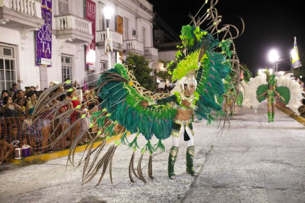 Lee más sobre el artículo La ciudad se viste para el Carnaval