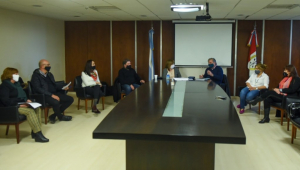 Lee más sobre el artículo Se reunió el Consejo Interministerial para comenzar a evaluar el regreso a las aulas en la provincia