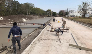 Lee más sobre el artículo Villa Ocampo: pavimentaron la 2ª mano de la Av. Independencia