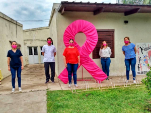 Lee más sobre el artículo Malabrigo: el lazo color rosa recorre diferentes instituciones de la ciudad