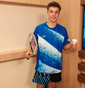 Lee más sobre el artículo Mateo Jara rumbo al Sudamericano de Bádminton en Perú