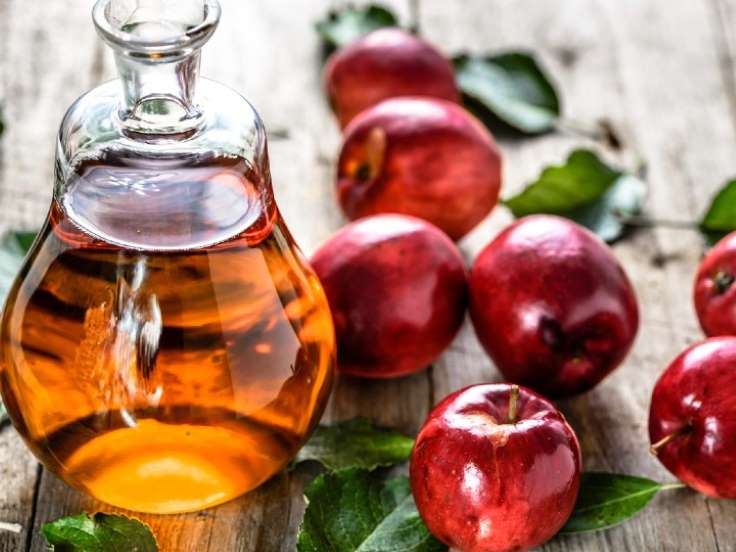 Lee más sobre el artículo Los usos del vinagre de manzana que no conocías