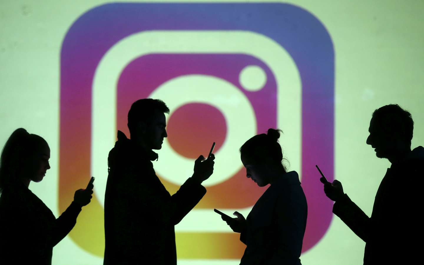 Lee más sobre el artículo Instagram no permitirá que adultos envíen mensajes directos a menores