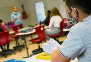 Lee más sobre el artículo La Provincia habilita clases y exámenes presenciales en las universidades