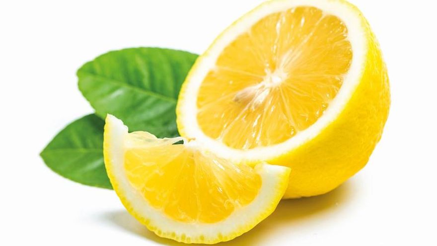 Lee más sobre el artículo Limón. Diferencia entre jugo y cáscara y cómo usarlo en la cocina