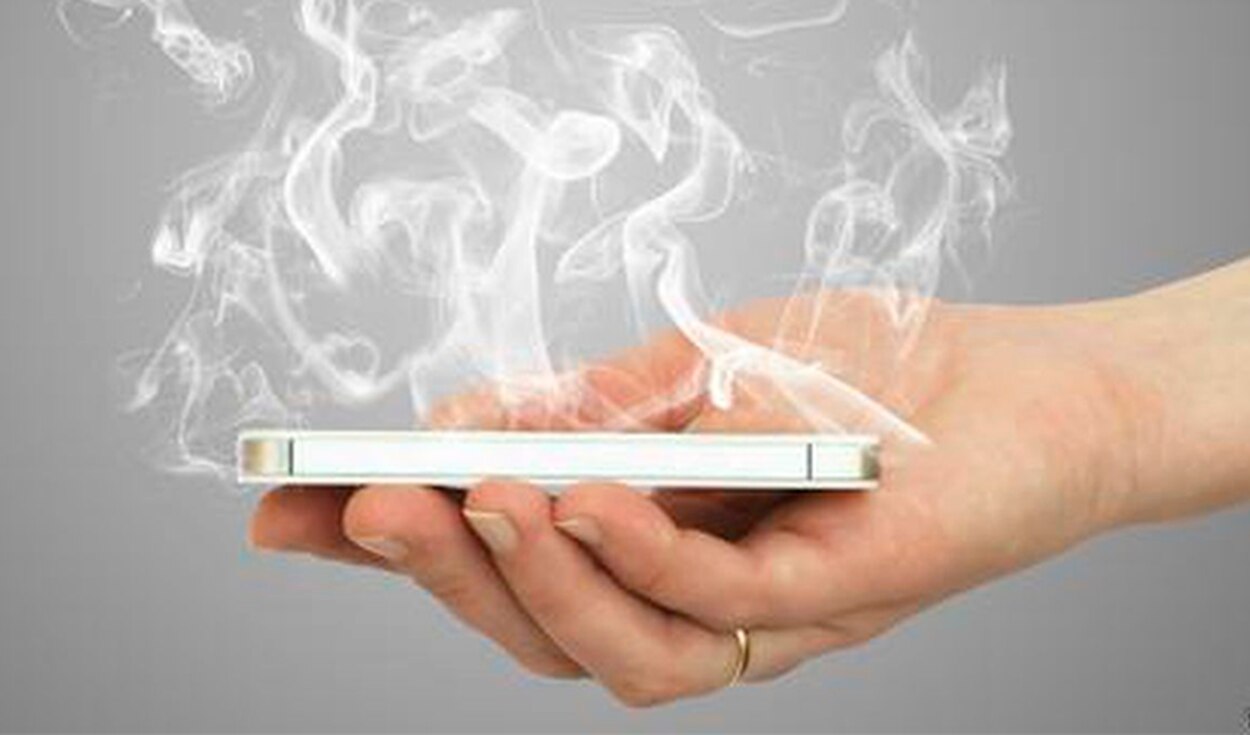 Lee más sobre el artículo Por qué se calienta el celular, cuáles son los peligros y cómo evitarlos