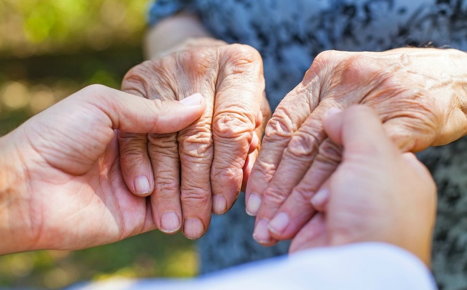 Lee más sobre el artículo Día Internacional del mal de Parkinson: por qué se conmemora el 11 de abril