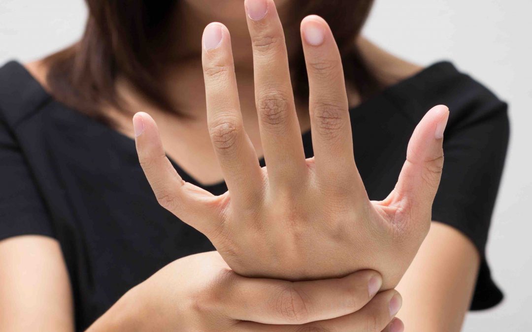 Lee más sobre el artículo ¿Por qué se duermen las manos cuando dormimos?