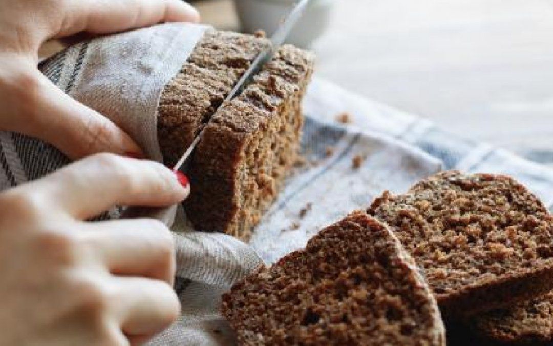 Lee más sobre el artículo Qué beneficios nutricionales tiene consumir pan de centeno