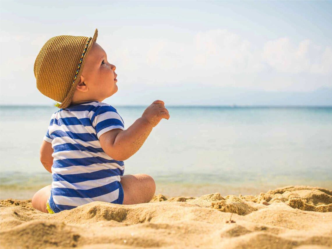 Lee más sobre el artículo Consejos para cuidar la piel de los bebés del sol de primavera