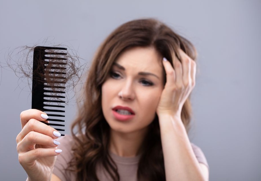 Lee más sobre el artículo Pérdida de cabello: estas son las principales causas de la alopecia