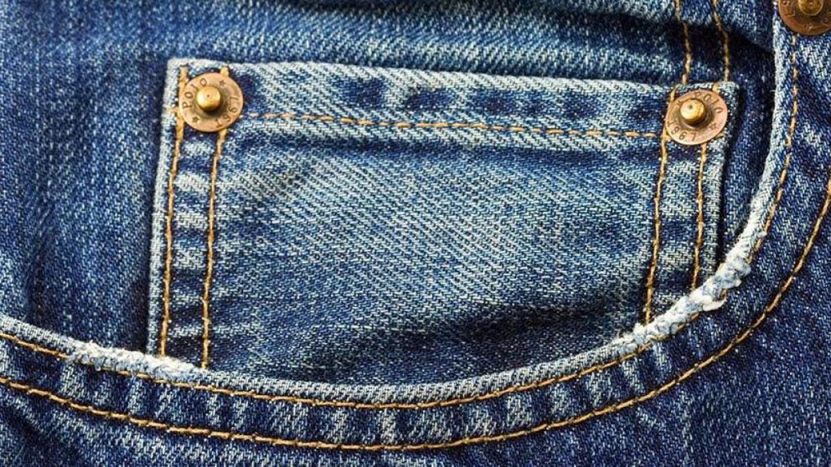 Para qué sirve el doble bolsillo en los pantalones de jean