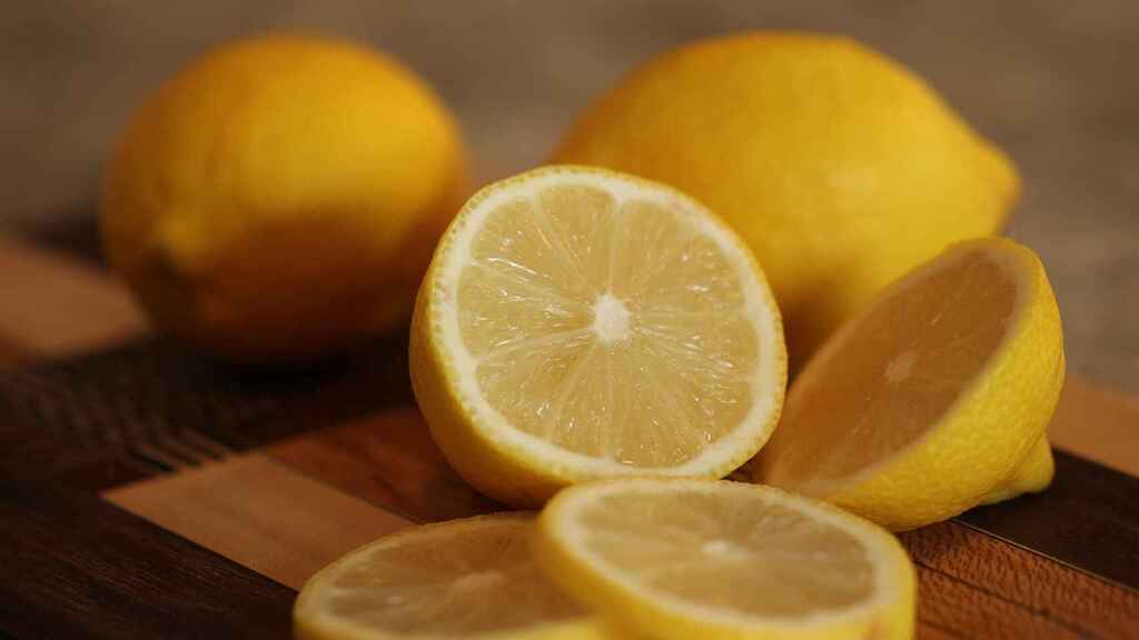 Lee más sobre el artículo El truco infalible para que los limones duren más tiempo en la heladera