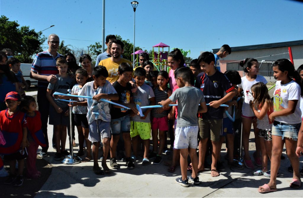 Lee más sobre el artículo Inauguraron la Plaza de los niños en B° Belgrano
