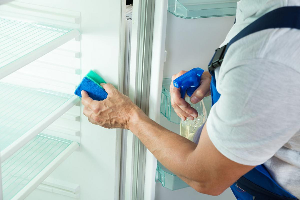 Lee más sobre el artículo 3 simples pasos para sacar los malos olores de la heladera