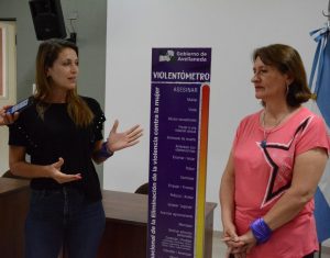Lee más sobre el artículo Día internacional de la eliminación de la Violencia contra la Mujer: Avellaneda presentó el Violentómetro