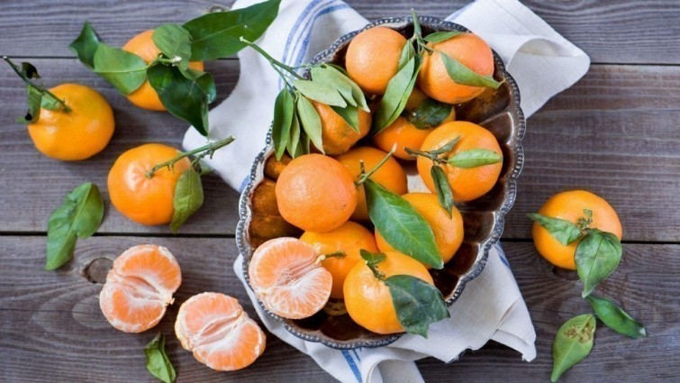 Lee más sobre el artículo Plantar mandarinas en maceta: ideal para alimentarte y decorar tu casa