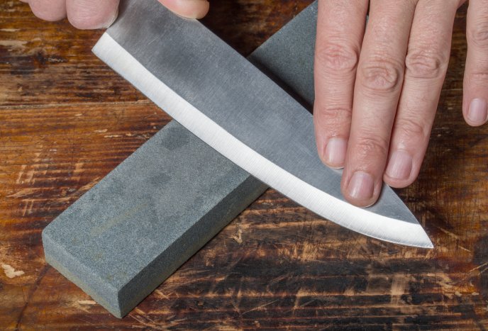 Lee más sobre el artículo El truco definitivo para afilar los cuchillos de la cocina de manera simple y rápida