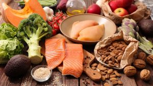 Lee más sobre el artículo ¿Existen alimentos que hagan adelgazar o engordar?