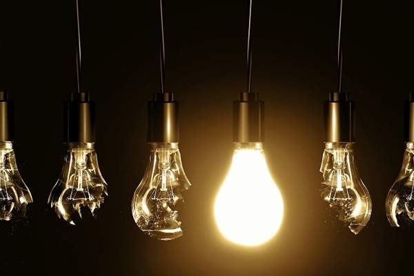Lee más sobre el artículo Qué consume más electricidad: prender y apagar la luz o dejarla encendida