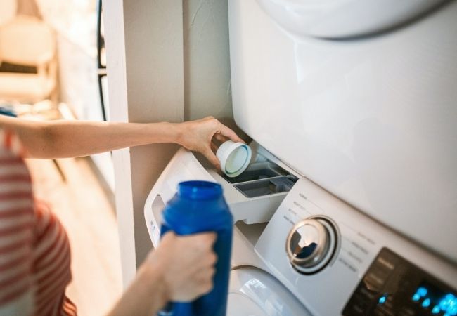 Lee más sobre el artículo El truco definitivo para saber cuánto jabón líquido usar en el lavarropas
