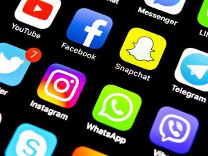 Lee más sobre el artículo Así puede evitar aparecer en línea en WhatsApp, Instagram, Telegram y Messenger