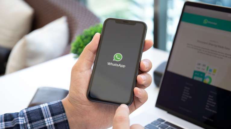Lee más sobre el artículo “Dispositivo compañero”: cuándo llega la nueva función de WhatsApp y qué cambiará en la app