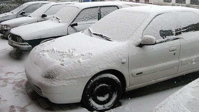 Cinco tips sencillos para evitar que el auto sufra daños por las bajas temperaturas
