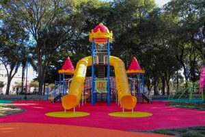 Lee más sobre el artículo Inauguraron nuevos juegos en Plaza 25 de Mayo