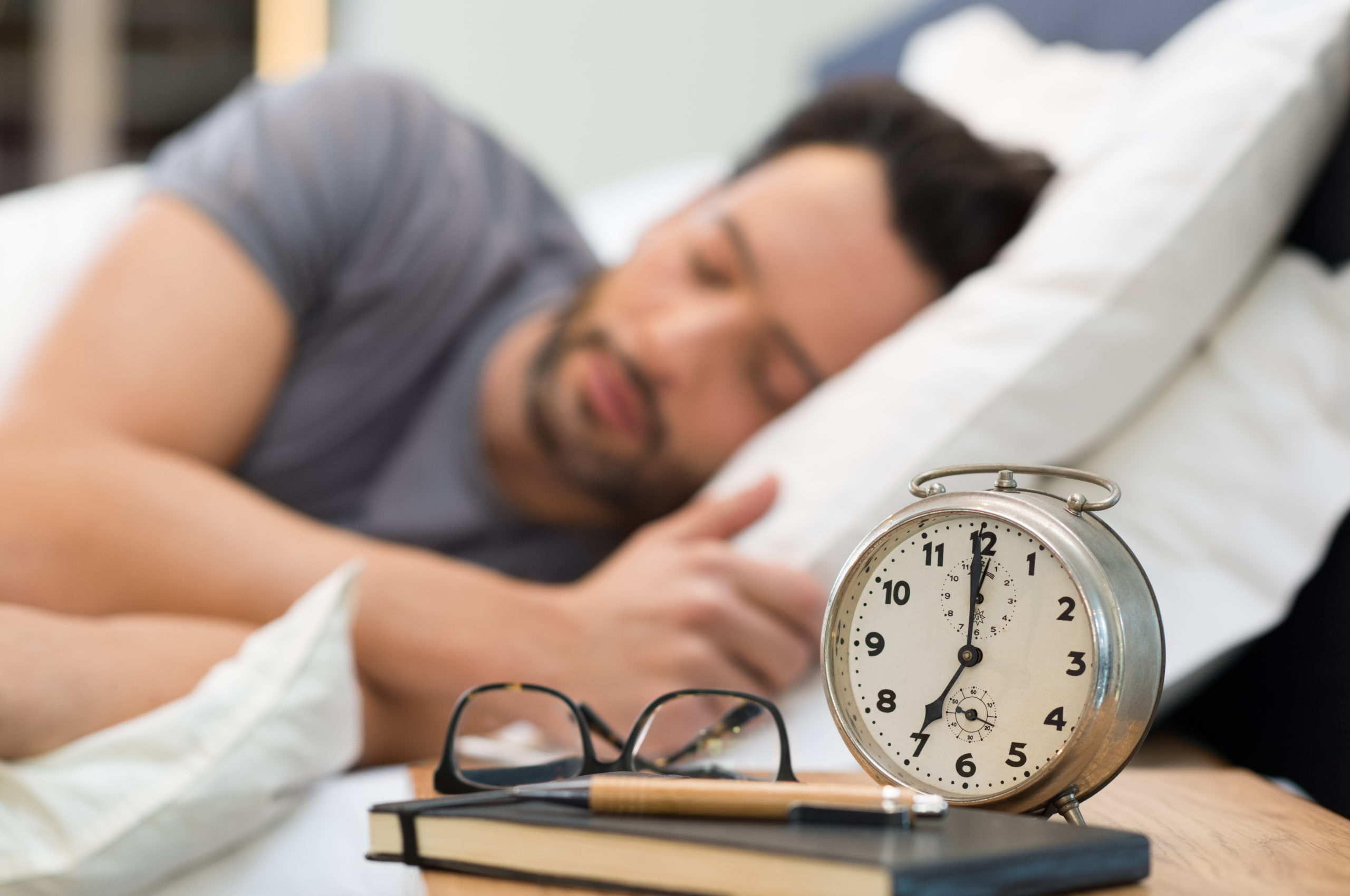 Lee más sobre el artículo ¿Cuántas horas hay que dormir para que el cerebro funcione mejor?