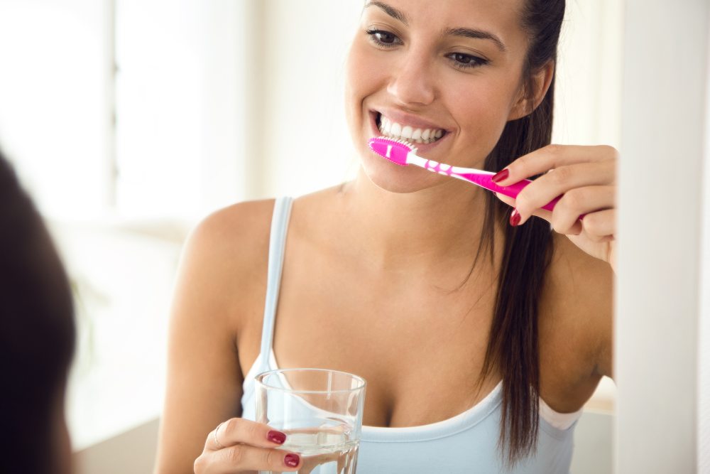Lee más sobre el artículo La importancia del cuidado y la salud de las encías: 4 consejos para un correcto cepillado de dientes