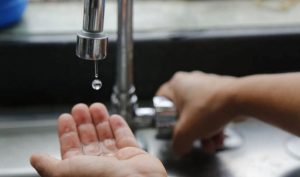 Lee más sobre el artículo Mañana jueves se registrará baja de presión de agua potable en un sector de Reconquista