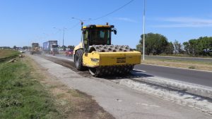 Lee más sobre el artículo El gobierno santafesino licitará trabajos de bacheo para rutas en los 19 departamentos