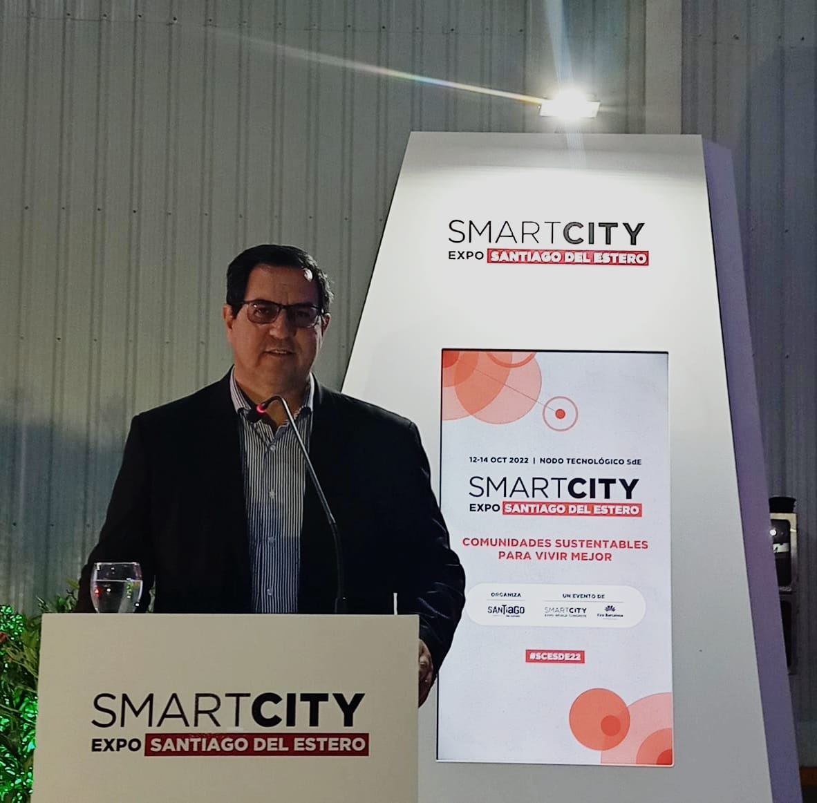 Lee más sobre el artículo El intendente Vallejos disertó en la Expo Smart City de Santiago del Estero