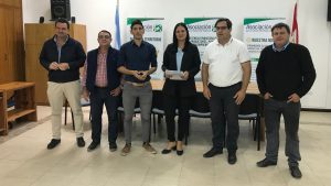 Lee más sobre el artículo La Provincia entregó aportes a pequeños productores apícolas del norte provincial