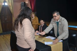 Lee más sobre el artículo Entregaron ayudas del Programa Municipal de Becas de formación y servicio en Romang