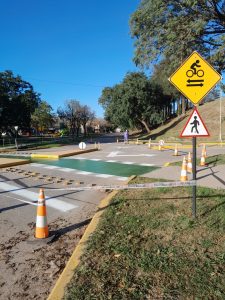 Lee más sobre el artículo Por demarcación vial, permanece clausurada la circulación en el cruce de Calle 1/301