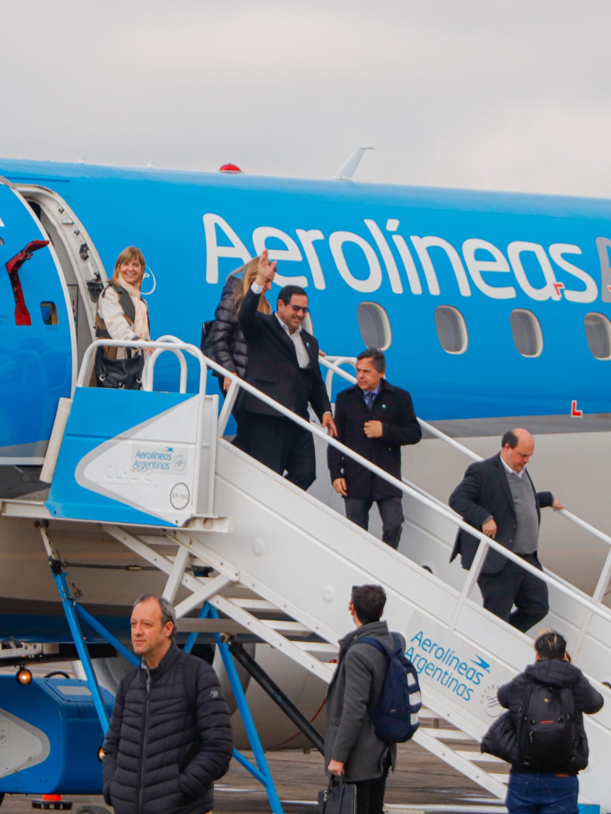 Lee más sobre el artículo Después de 40 años, Aerolíneas Argentina volvió a aterrizar en el corazón de Jaaukanigás