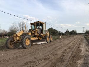 Lee más sobre el artículo Arenado en calles de calzada natural en Romang