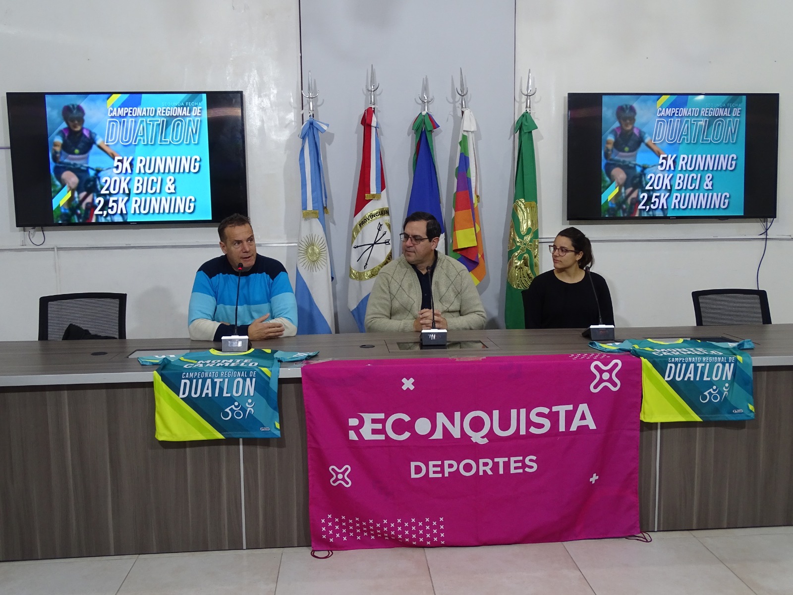 Lee más sobre el artículo El Gobierno de Reconquista y «Tribu Entrenamiento» presentaron la 2º fecha del Campeonato Regional de Duatlón