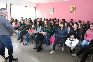 Lee más sobre el artículo Avellaneda fortalece el espíritu emprendedor joven en la región