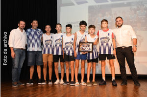 Lee más sobre el artículo Celebración del mérito deportivo en Avellaneda: reconocimiento a más de 200 deportistas destacados