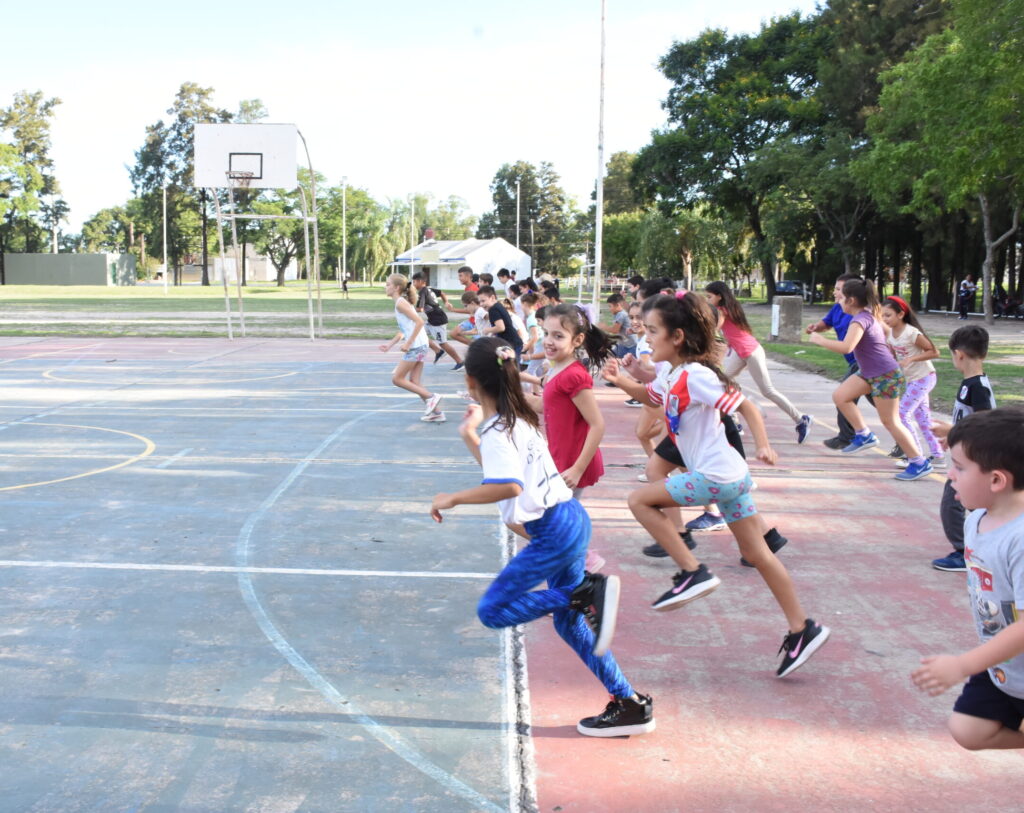 Lee más sobre el artículo Explora los programas Deportivos en Avellaneda: ¡Inscripciones Abiertas!
